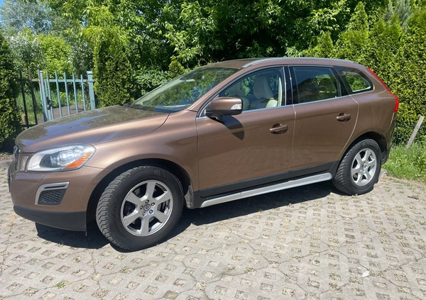 Volvo XC 60 cena 64000 przebieg: 189718, rok produkcji 2011 z Warszawa małe 407